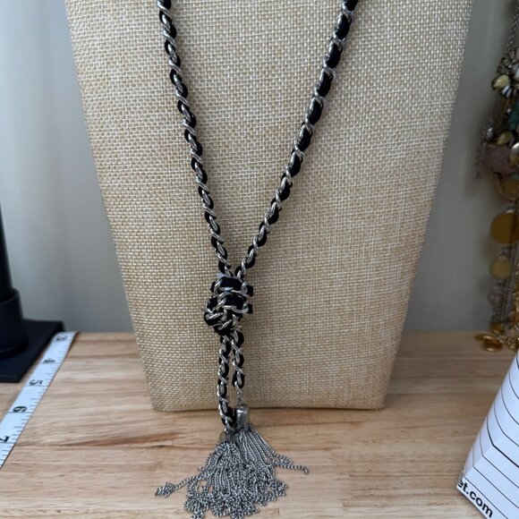 Guess Black & Silver Chain Tassel Necklace With Knot Design Adjustable Length Fa - Picture 3 of 12